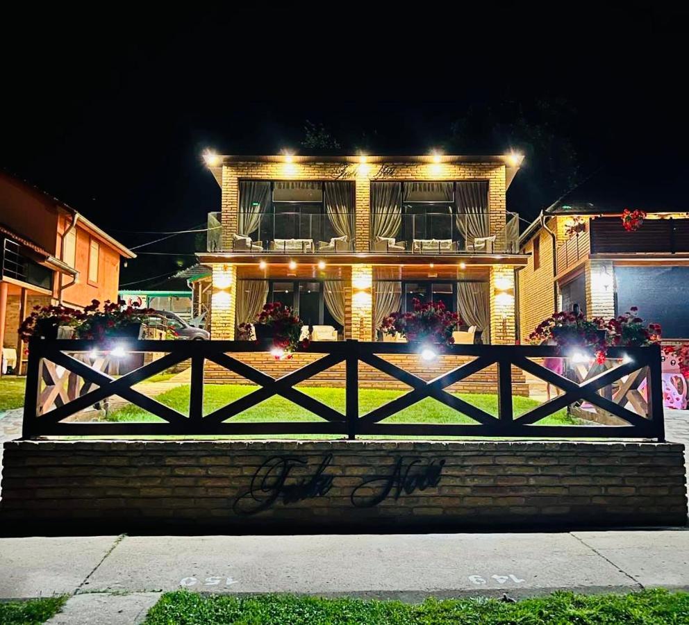 Apartmani Tiske Noci Bečej 외부 사진